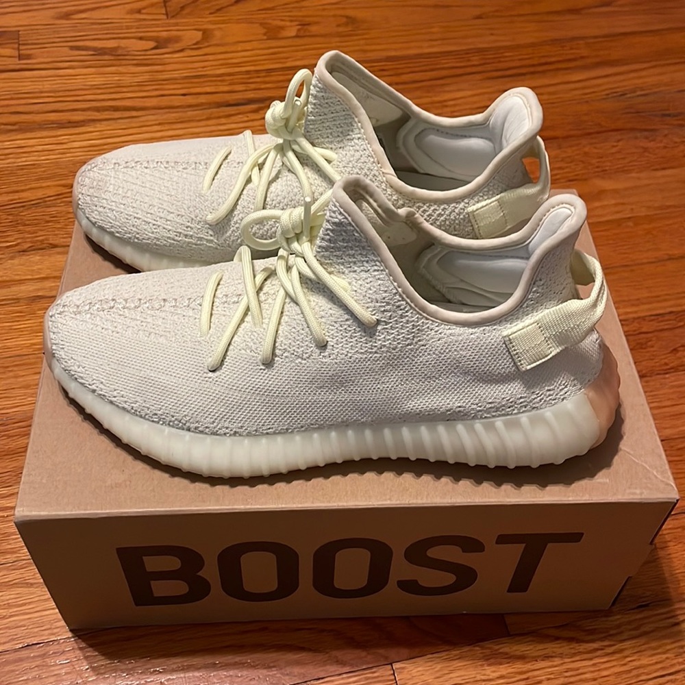 Yeezy Boost 350 V2